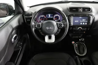 Kia  7