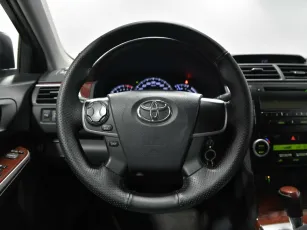Toyota  6