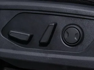 Hyundai  15