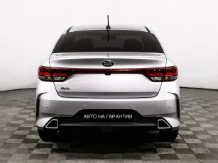 Kia  6