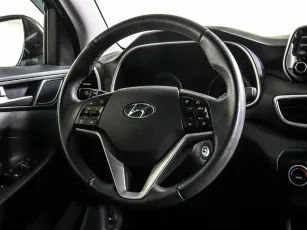 Hyundai  12