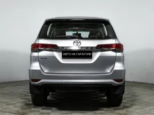 Toyota  4