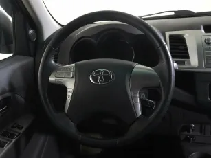Toyota  9