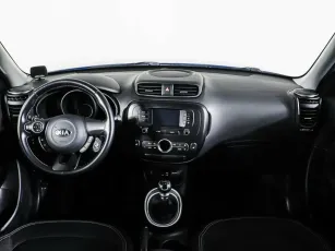 Kia  10